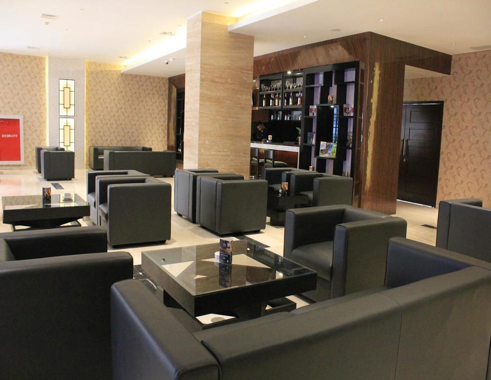 Grand Mercure Solo Baru Exterior photo