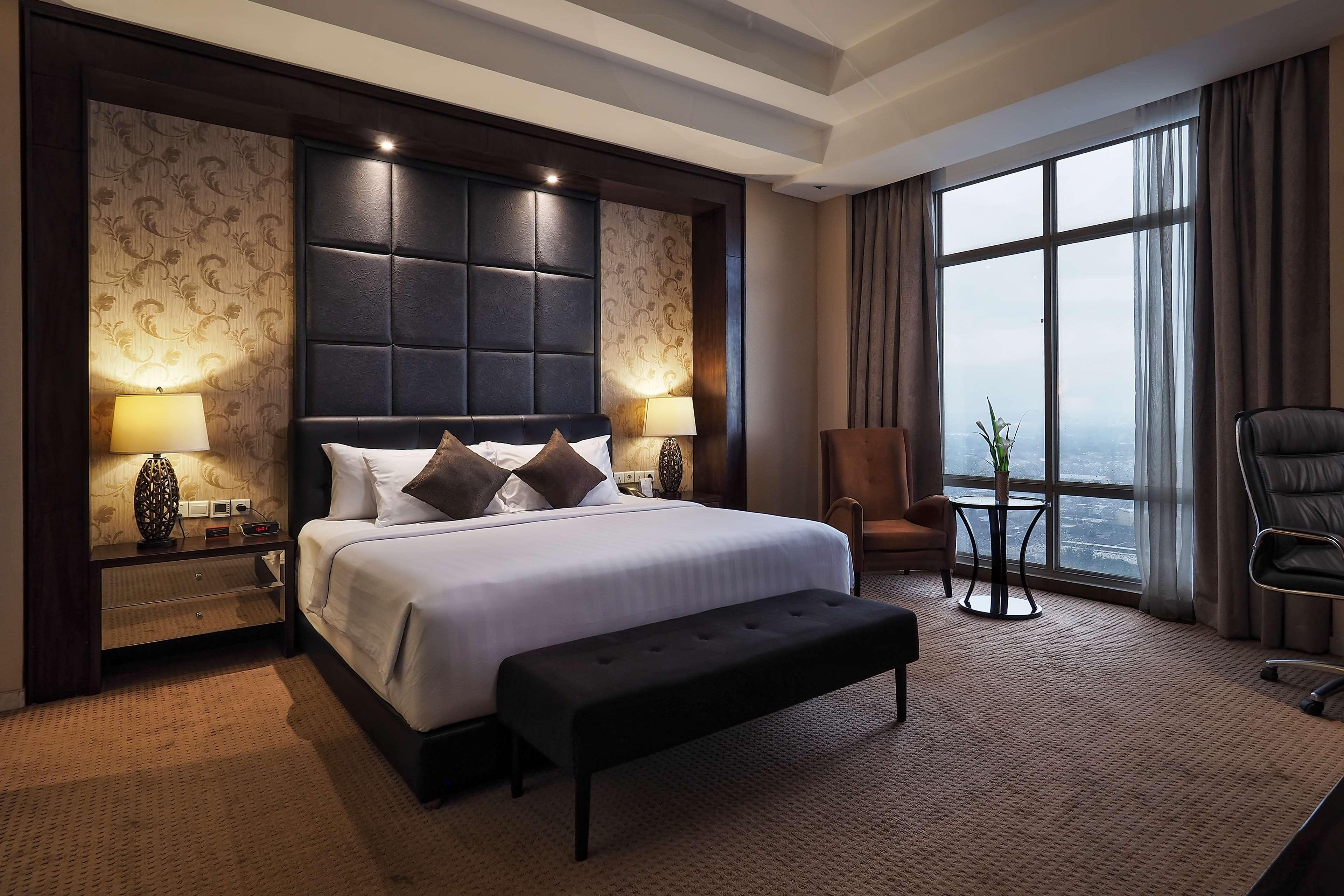 Grand Mercure Solo Baru Exterior photo