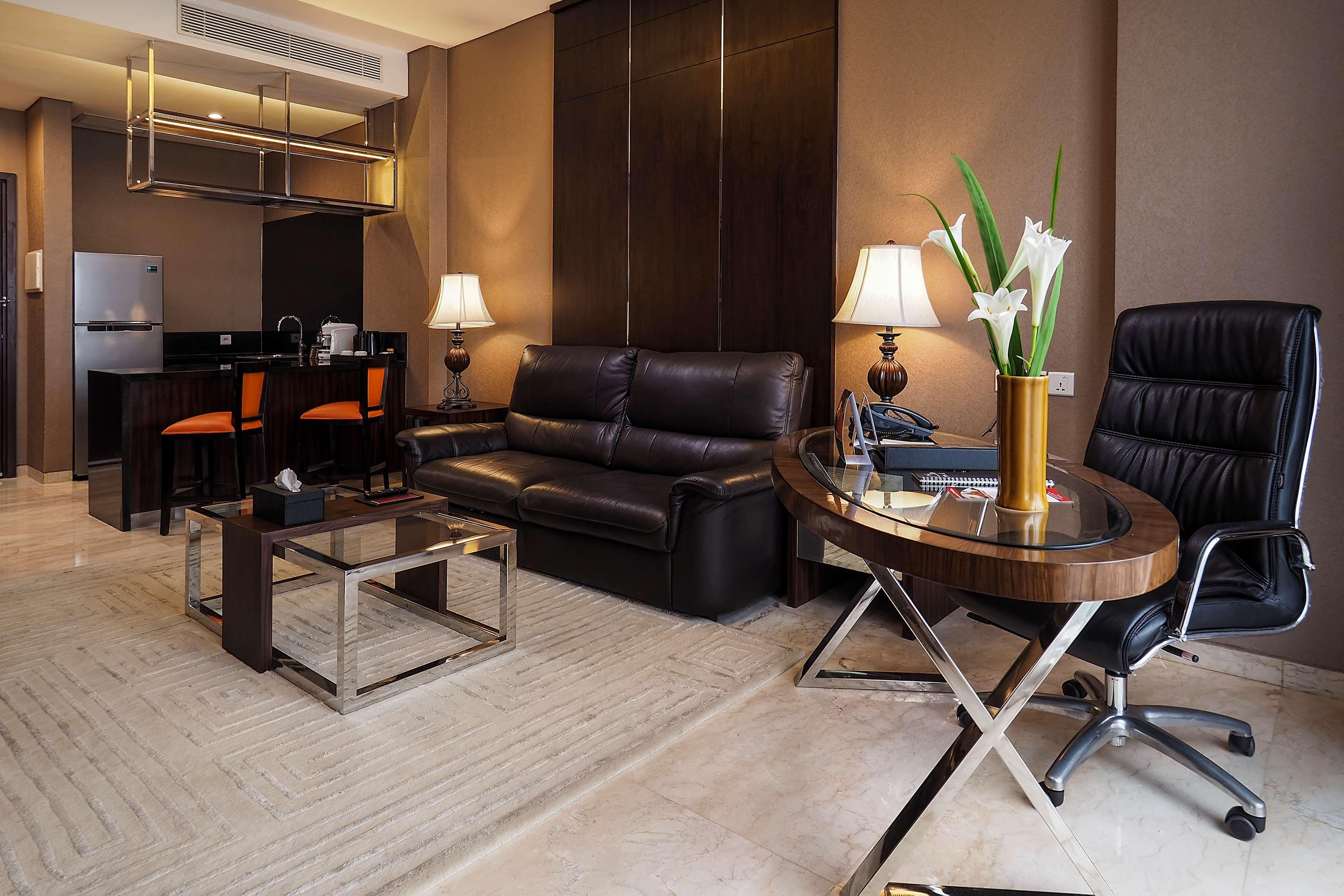 Grand Mercure Solo Baru Exterior photo