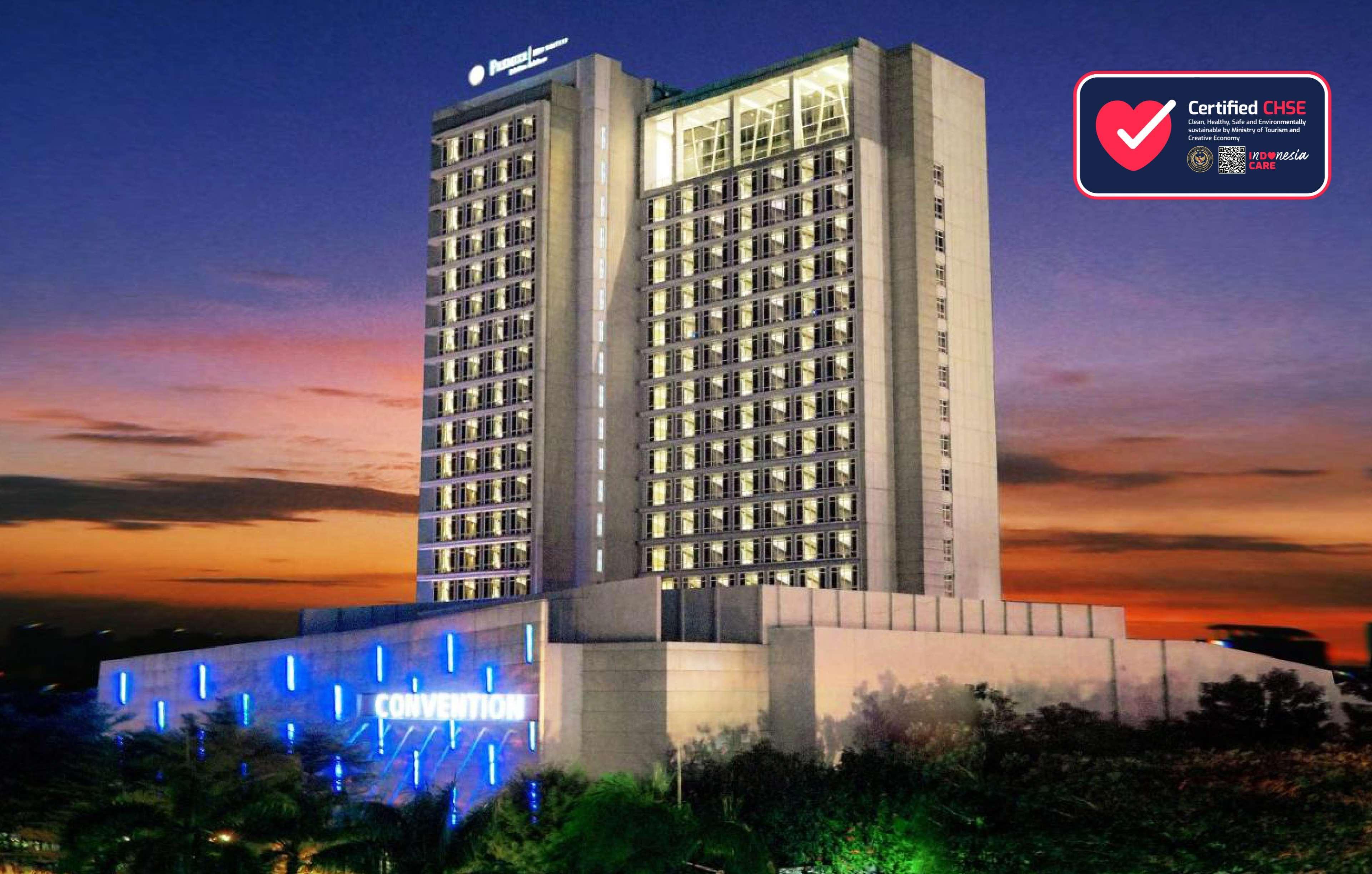Grand Mercure Solo Baru Exterior photo