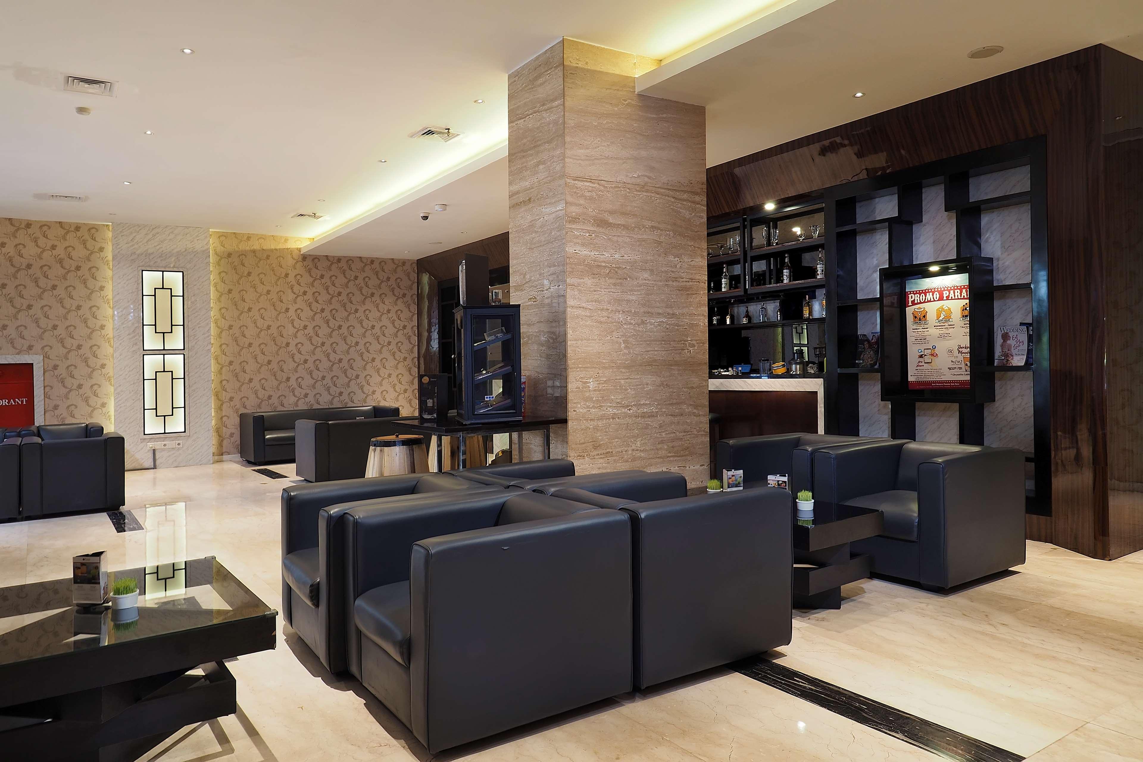 Grand Mercure Solo Baru Exterior photo