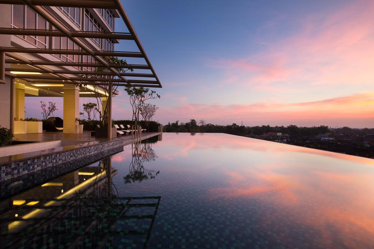 Grand Mercure Solo Baru Exterior photo