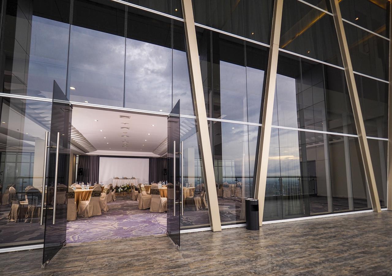 Grand Mercure Solo Baru Exterior photo