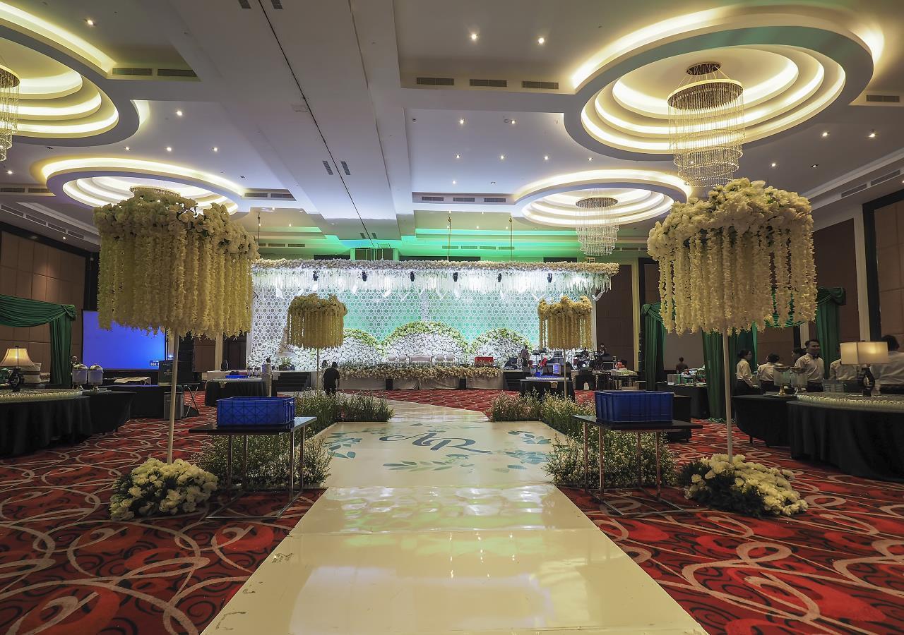 Grand Mercure Solo Baru Exterior photo